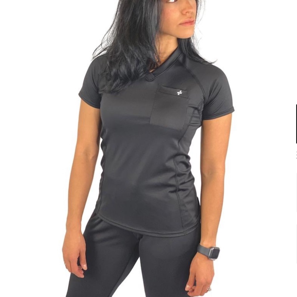 FitScrubs Evrpur women's scrub top